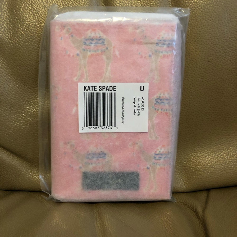 Kate Spade Daycation Camel Passport Holder